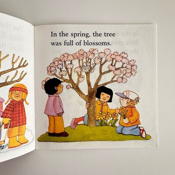 2/$6 Easy Readers-Small Sized-Lot of 2-Apples-Acorns by Scholastic (Paperback) - Picture 8 of 11